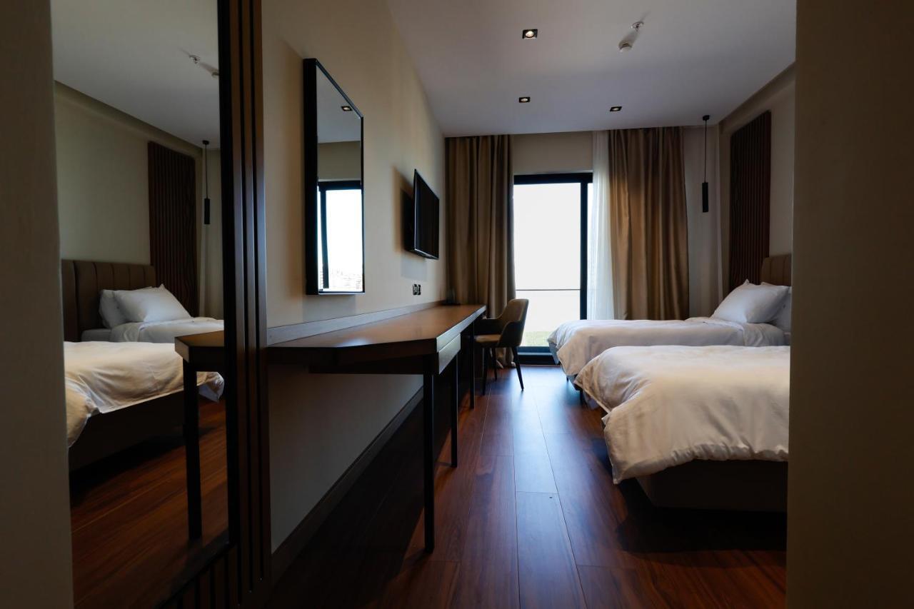 Valza Boutique Hotel Влёра Экстерьер фото