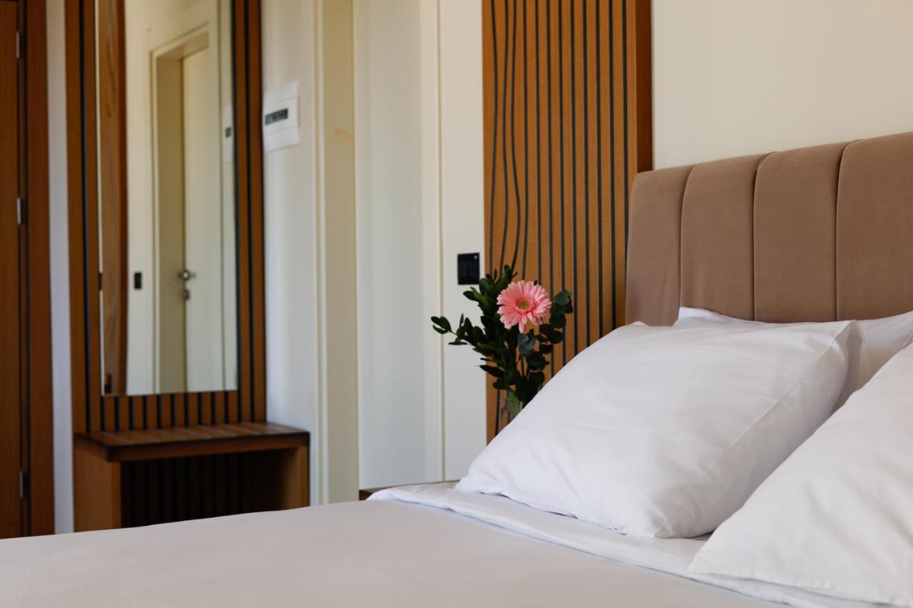 Valza Boutique Hotel Влёра Экстерьер фото