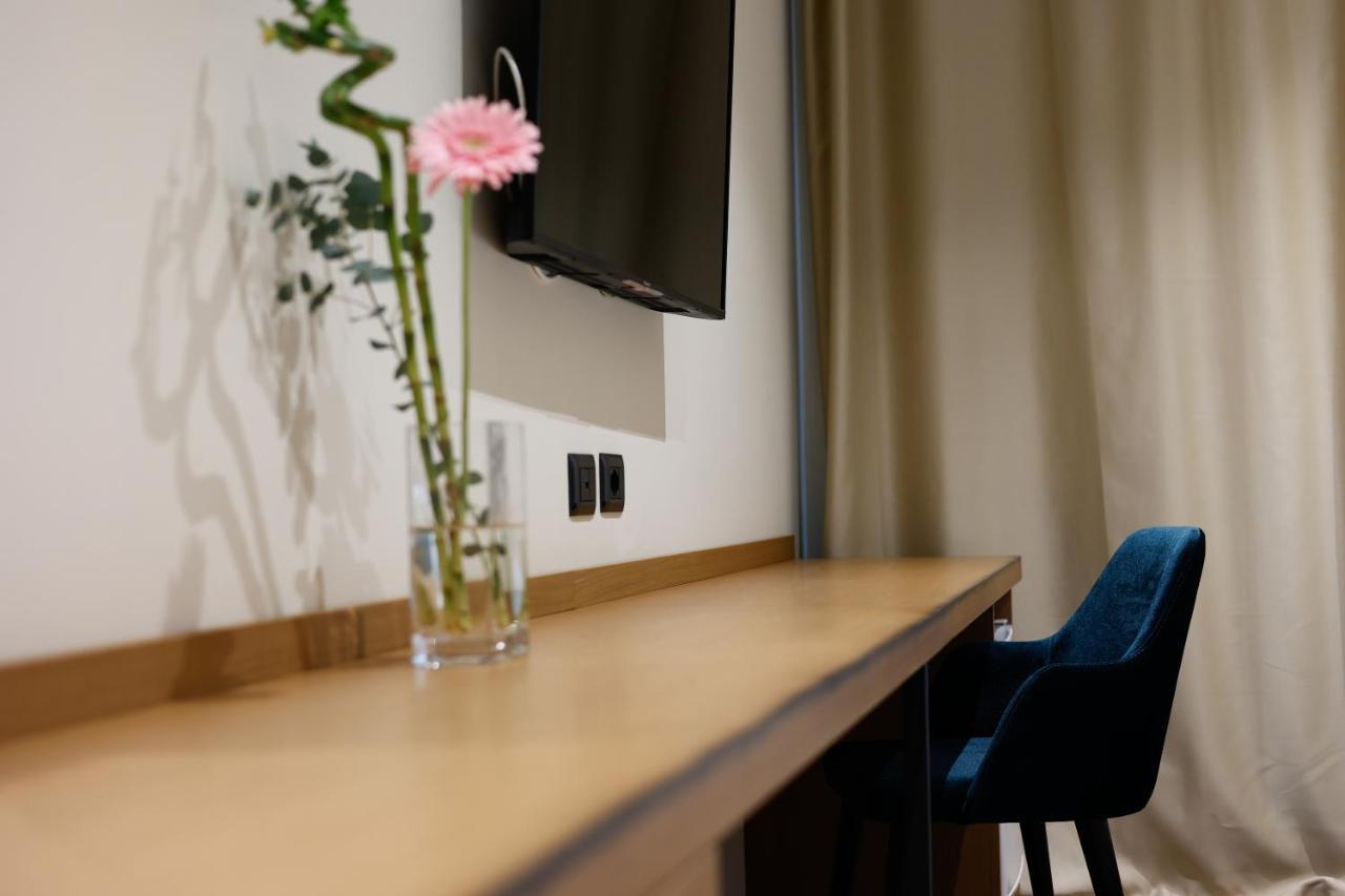 Valza Boutique Hotel Влёра Экстерьер фото